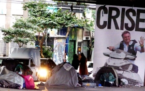 Quase um terço dos brasileiros sobrevive com até R$ 497 por mês, aponta FGV