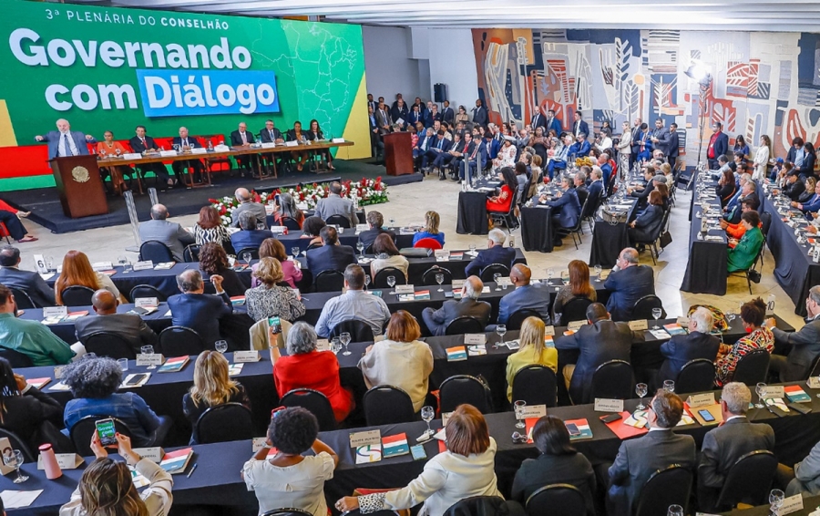 No Conselhão, Lula criticou a falta de contrapartida nas desonerações