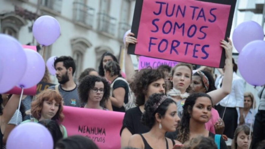 Maioria no eleitorado, mulheres ainda são minoria entre as candidatas. 