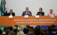 Governo deve apresentar proposta de regulação do trabalho com aplicativos no novo semestre