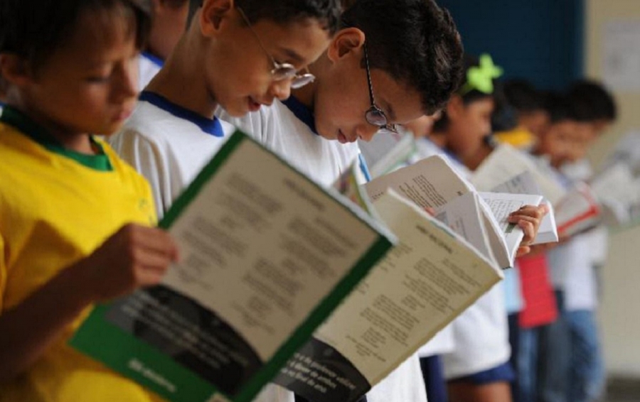 Cortes de Bolsonaro na educação deixam MEC em estado de ‘asfixia’