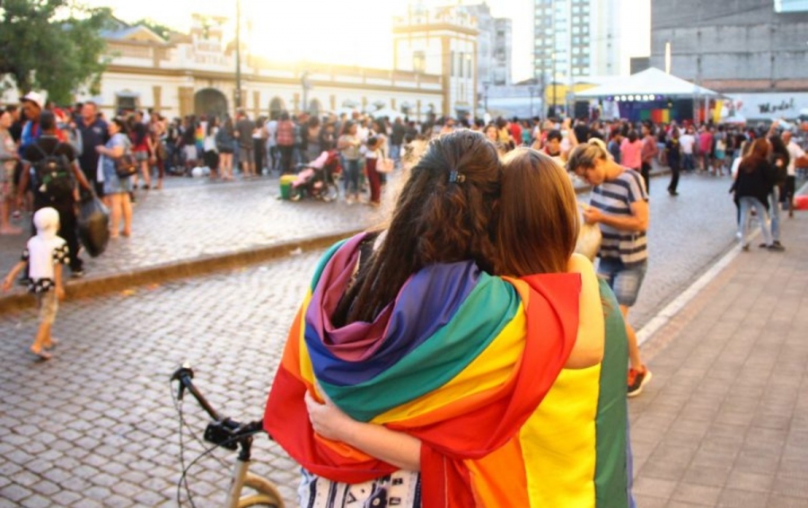 Ambiente de trabalho ainda &eacute; hostil com a comunidade LGBTQIA+